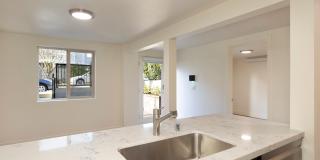 Newly Remodeled 3BR w/ In-Unit W/D, Private Entry & Designer Finishes – Pet Friendly! Gallery 17
