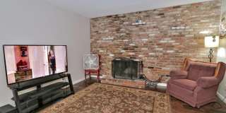 Great 2 Bedroom 1 Bath Gallery 11