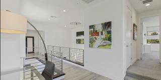 47 Pristine Glen Street Gallery 33