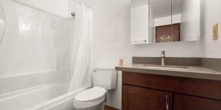 2 Bed, 1 Bath Duplex in Prime Olde Town Issaquah Location with a Yard Gallery 13