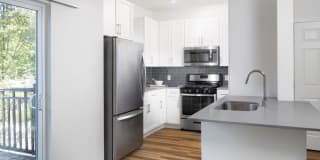 Avalon at Lexington Hills Gallery 1