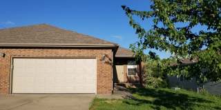 HELLO ROGERSVILLE! 3 Bedroom Ready for you! Gallery 1