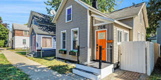 706 Alpine NW Gallery 11