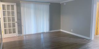 2 bedroom 1 bath home Gallery 5