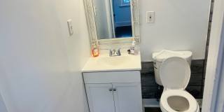 2 bed, 2 bath in LOSO. Gallery 9