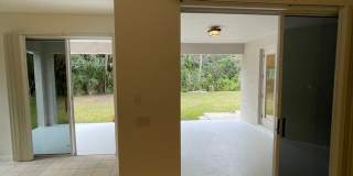 JUST LEASED- Annual unfurnished 3/2  house in Sarasota Gallery 13