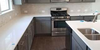 Room in 3 Bedroom Townhome at Metropolitan Dr Gallery 5