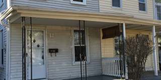 2 bedroom 1 bathroom rental Gallery 1