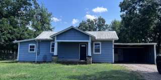 1204 East Academy Street Gallery 1