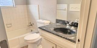 Well maintained house in great neighborhood!! Available Now! Gallery 20