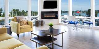 Yacht Harbor Club Gallery 24