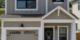 Self-Tour this home with the Rently Tours App! Gallery 1