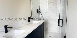 3711 NE 23rd Ct Gallery 19