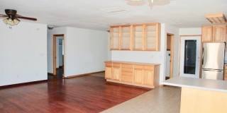 3 Bedroom Home, garage, fenced yard. Gallery 4