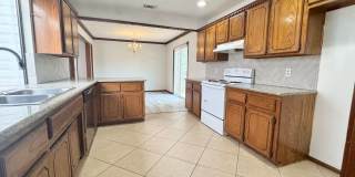 3 Bed 2 bath! Gallery 11
