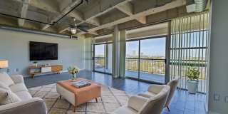 230 West Alabama Apartments Gallery 35