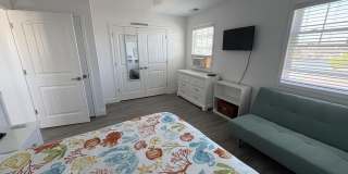 215 Heron Road Gallery 13