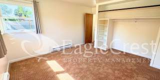 Charming 2 Bed, 2 Bath Home with Updated Kitchen & Outdoor Living Space Charming 2 Bed, 2 Bath Home with Updated Kitchen & Outdoor Living Space Gallery 37