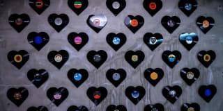 Corazon Gallery 24