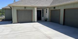 12600 Plassmeyer Court Gallery 1