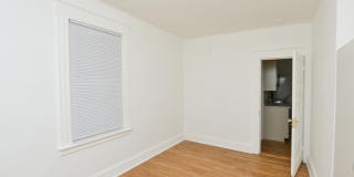 390 Clinton Street Gallery 12