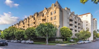 Versailles Koreatown Gallery 2