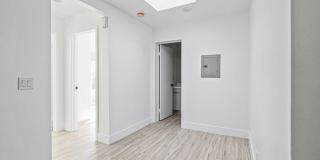850 N. Van Ness Avenue Apartments Gallery 22