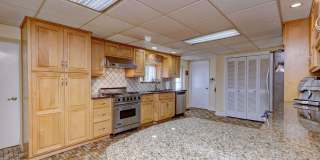 4565 Madison Avenue Gallery 24