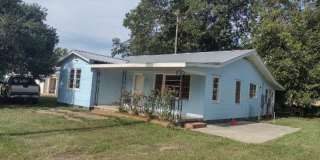 Cozy 3 bedroom in Downtown Funston Gallery 1