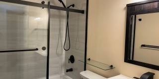 3 Bedrooms One Floor Ranch House with 2 car attached garage in Lyndhurst Gallery 18