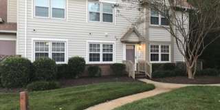 Beautiful Upgraded Condo located in Queensgate Condo Beautiful Upgraded Condo located in Queensgate Condo Gallery 1