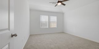 NEW CONTRUCTION 3/2/2 FOR LEASE IN SHERMAN! Gallery 23