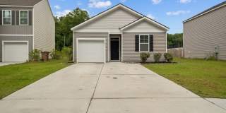 Spacious 4-Bedroom Home Near Fort Stewart with Open Floor Plan & Large Backyard Gallery 1
