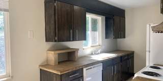 Home with Tons of Space!! Gallery 7