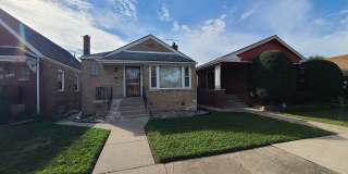 8828 S Ridgeland Avenue 8828 S Ridgeland Avenue Gallery 1