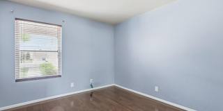 715 W Boxelder Place Gallery 16