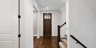 811 Smith Avenue Gallery 9