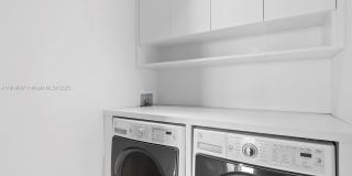 1425 Brickell Ave Gallery 49