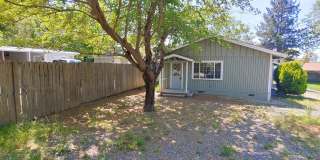 Charming Duplex Available Now! Gallery 1