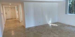 9297 Burton Way Gallery 4