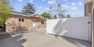 6715 Cedros Ave Gallery 21