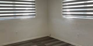 Convenient Port Charlotte Location! Gallery 13