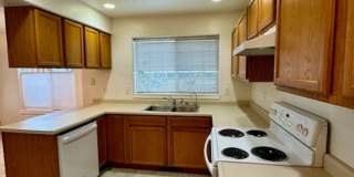 3 Bedroom 1.5 Centrally Located Condo Gallery 1