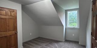 Spacious 4 Bedroom 1 Bathroom Single Family Home (Perry South) Gallery 24