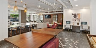 AMLI Quadrangle Gallery 28