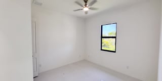 4226 Northwest 32nd Laneclientes@realtymiamigroup.com Gallery 20