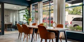 The Lorient Gallery 27