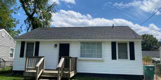 Three Beds, One Bath in Highland Springs. Available in October. Gallery 1