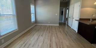 Beautiful modern upstairs condo with 2 full baths! Pet-friendly, with generous parking! Gallery 11