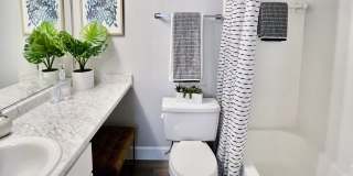 The View at Waters Edge Gallery 88